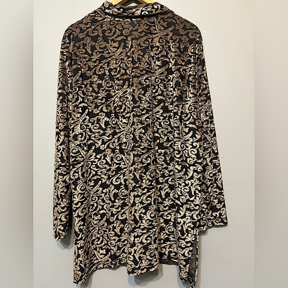 DIANE VON FURSTENBERG Button Up Jacquard Paisley Velvet Shirt - Picture 2 of 8